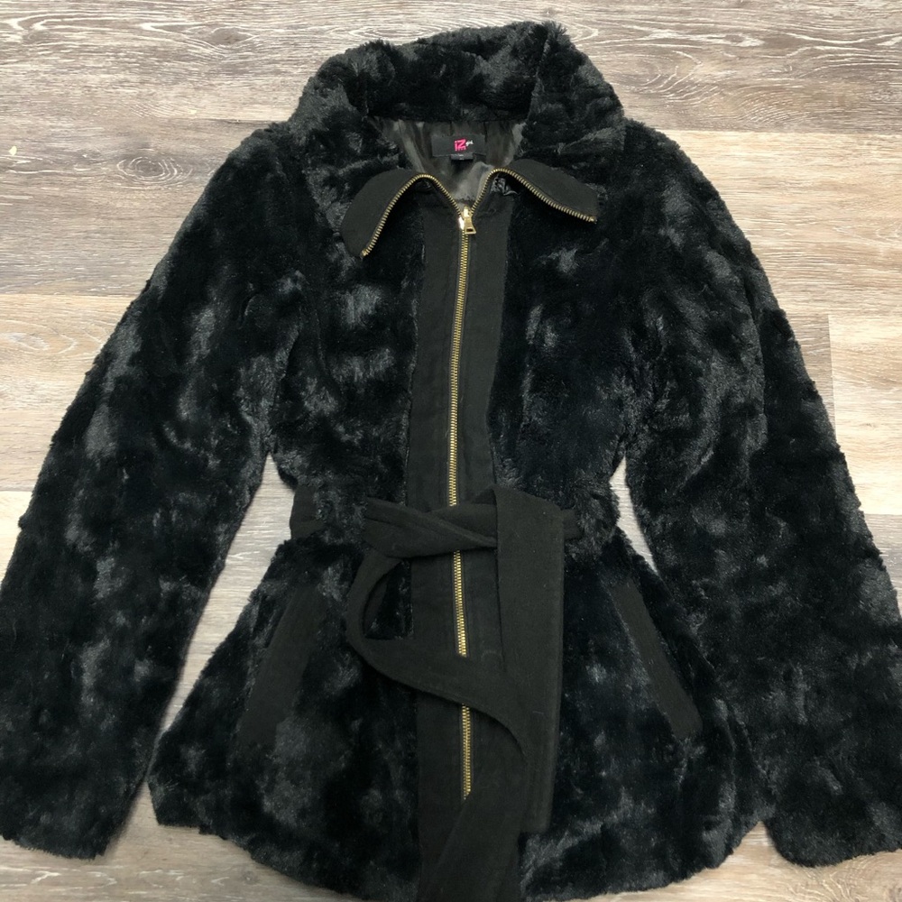Y2K Black Faux Fur Tie Waist Jacket with Zipper Size Small Women’s